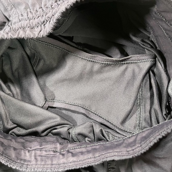 Lululemon Tracker Short V (4") - Picture 5 of 6